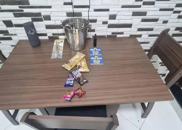 Quarto E Sala A Uma Quadra Da Praia Copacabana Posto 02 Rio de Janeiro
